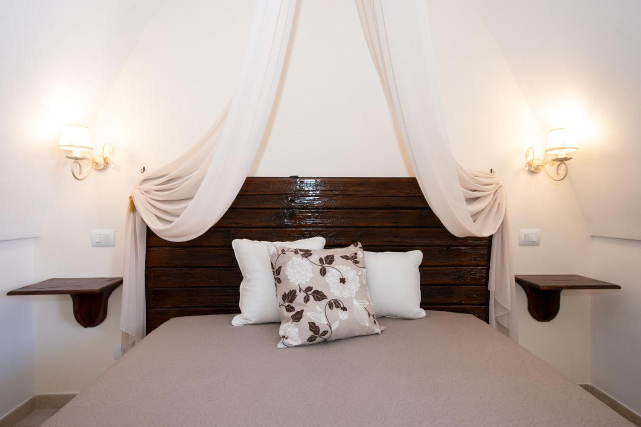 Il Vecchio Frantoio Bed and Breakfast Pezze Di Greco Exteriör bild